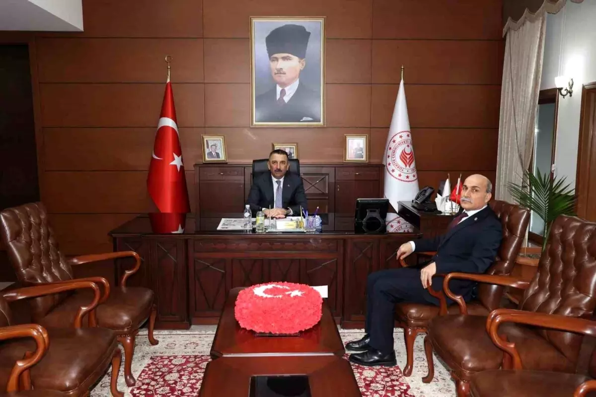 Vali Hacıbektaşoğlu, TTK Genel Müdürü Kiraz'ı kabul etti