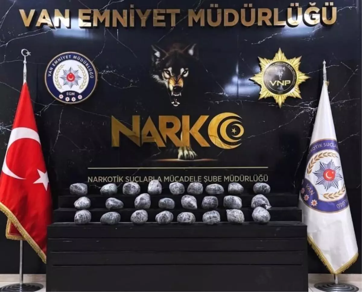 Van'da 26 kilo 160 gram metamfetamin ele geçirildi