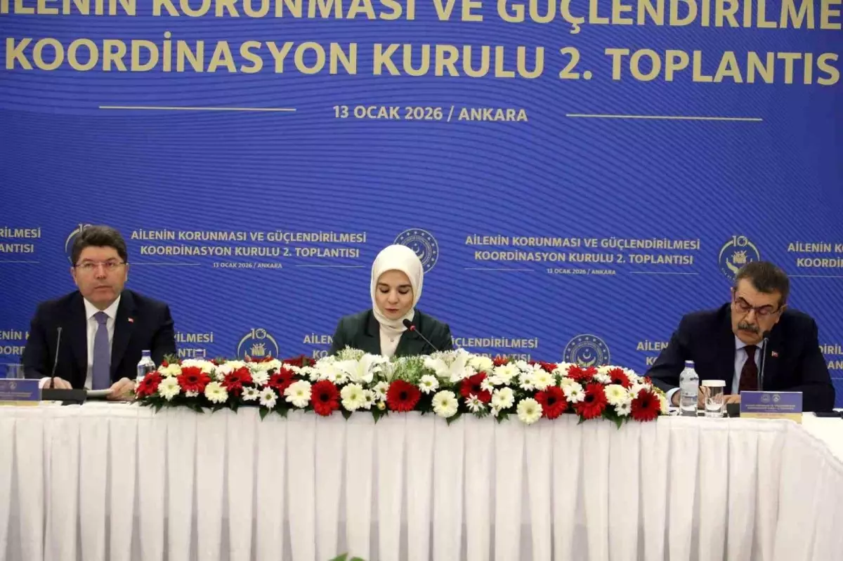 Milli Eğitim Bakanı Tekin'den Aile Odaklı Eğitim Politikaları