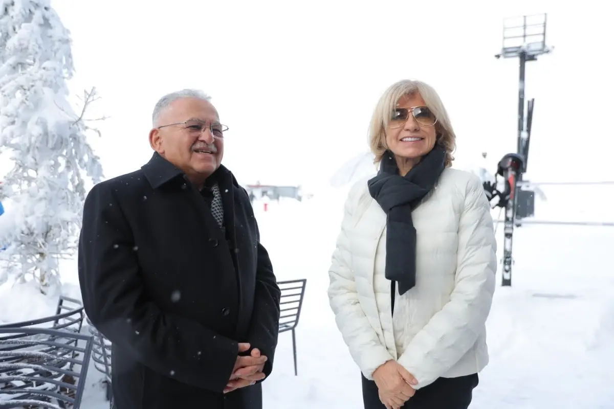 Başkan Büyükkılıç, Eski Başbakan Tansu Çiller'e Erciyes'i Tanıttı