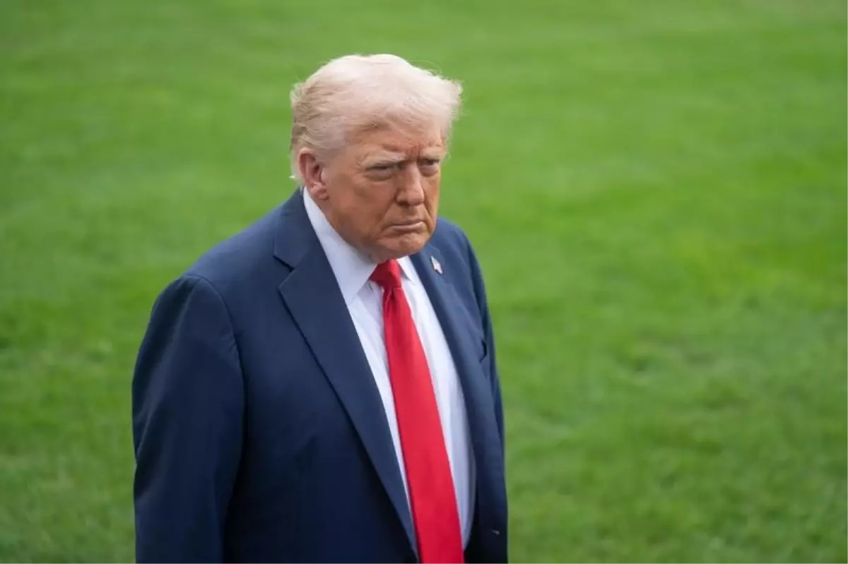 Beyaz Saray, Trump'ın Grönland haritası önünde fotoğrafını paylaştı