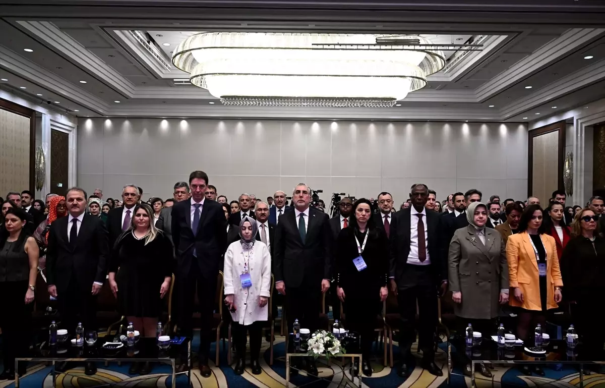 Çalışma ve Sosyal Güvenlik Bakanı Işıkhan'dan CHP'ye tepki Açıklaması