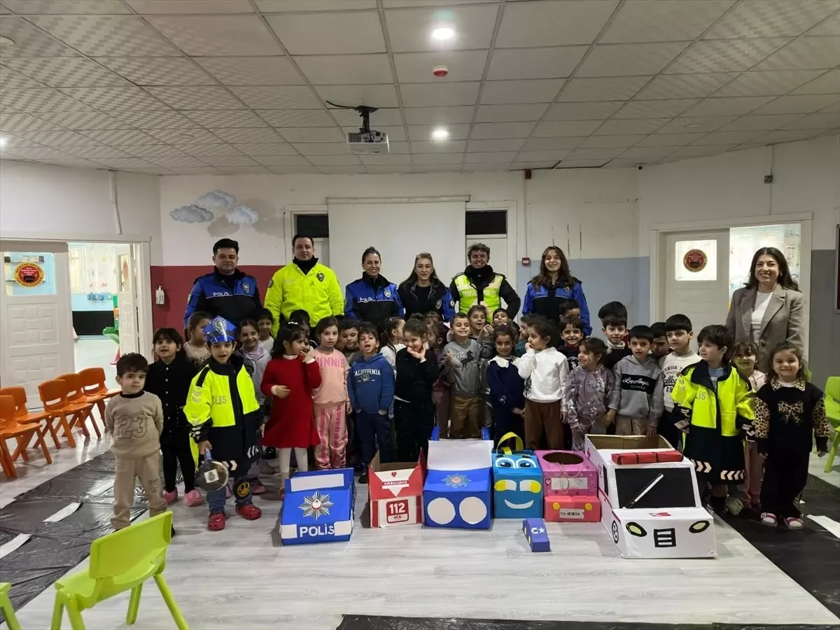 Cizre'de öğrencilere polislik mesleği tanıtıldı