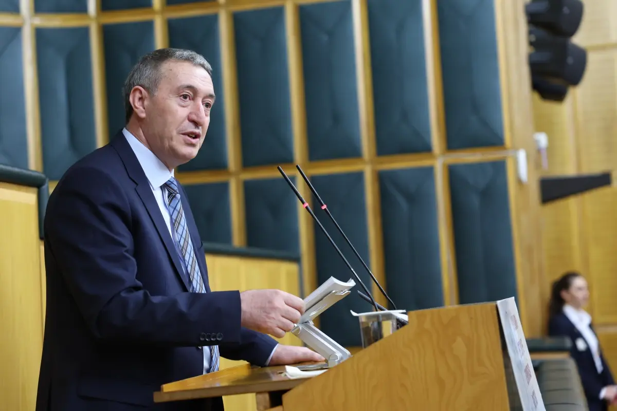 DEM Parti'li Bakırhan: Uyarılarımız, parmak sallamak değil, barış için el uzatmaktır