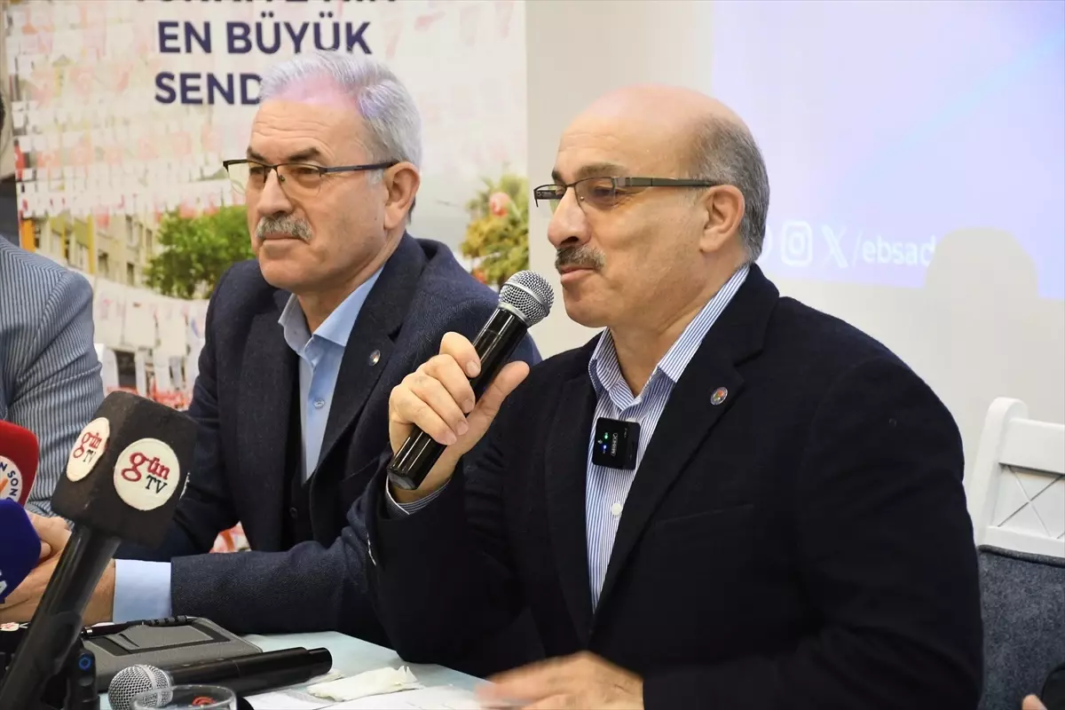 Eğitim-Bir-Sen Adana Şube Başkanı Mustafa Sarıgeçili kentteki çalışmaları anlattı