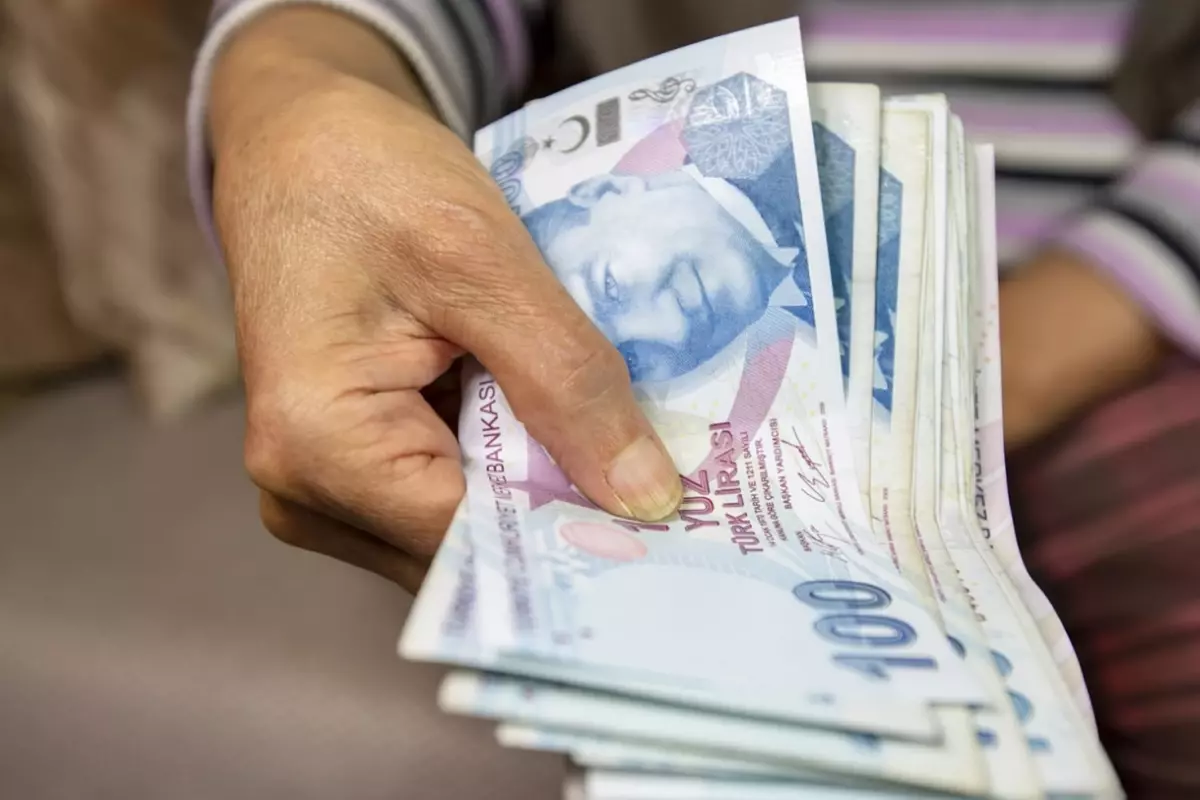 Emeklinin bayram ikramiyesi ne kadar olacak? İşte üzerinde durulan iki rakam