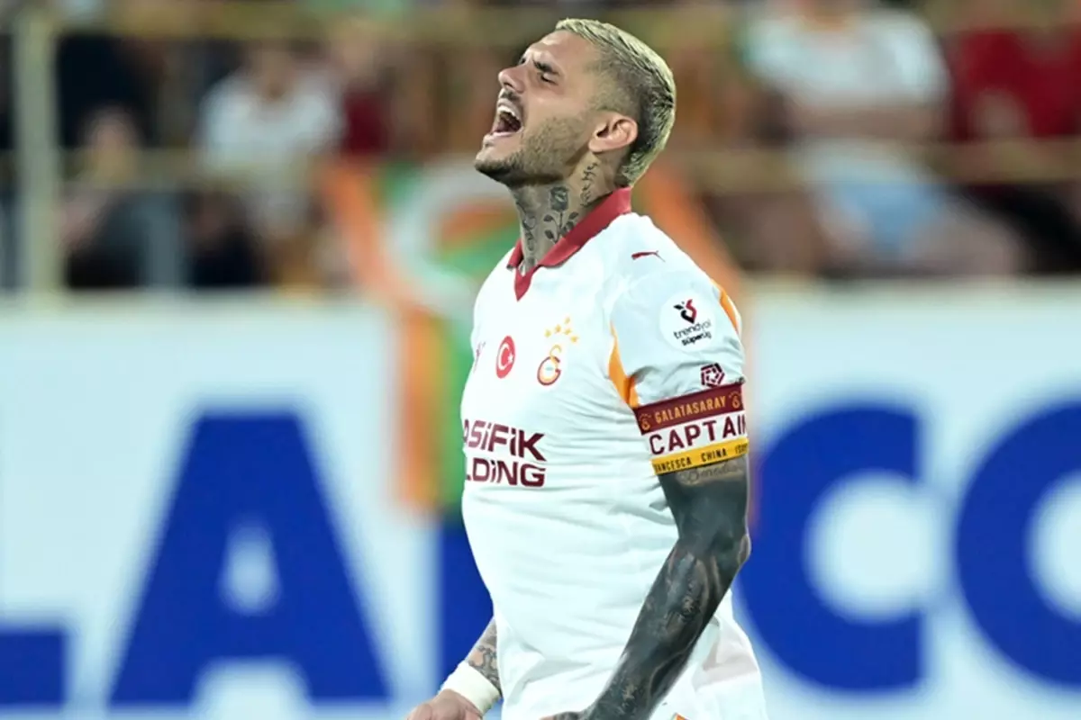 Fethiye'de inanılmaz anlar! Mauro Icardi 2 dakikada iki tane penaltı kaçırdı