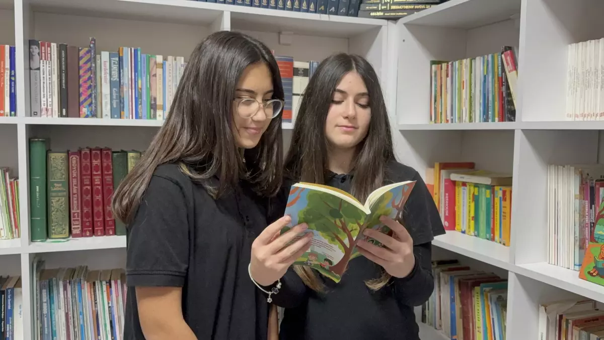 İçerikler hoşuna gitmeyince 6 kitap yazan Türkçe öğretmeni, öğrencilerini de yazar yaptı