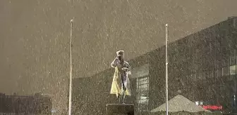 Bursa'da kar yağışı etkili oluyor