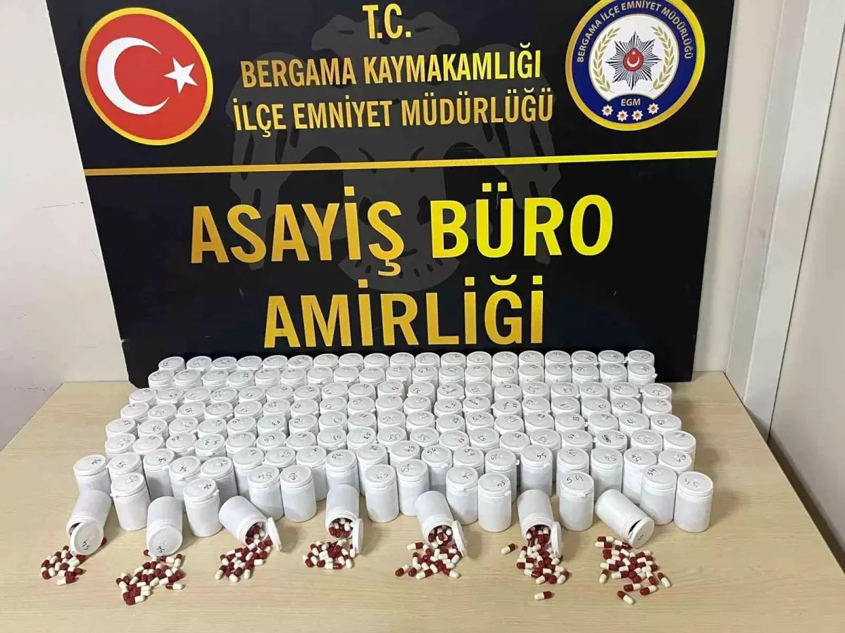 İzmir'de 8 bin adet uyuşturucu hapla yakalanan şüpheli tutuklandı