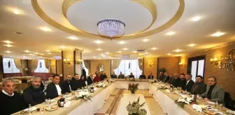 KEFEK Başkanı Çiğdem Erdoğan, Sakarya'da gazetecilerle buluştu