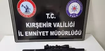 Kırşehir'de evlerinde ruhtasız tüfekle yakalanan 2 hırsızlık şüphelisi tutuklandı