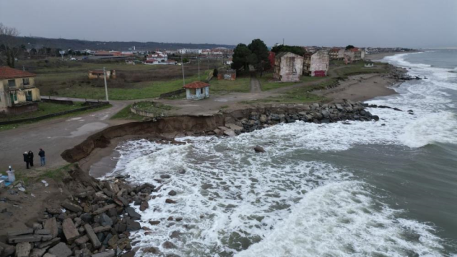 korkutan goruntuler deniz bir gunde 50 metre 19458794 4982 m