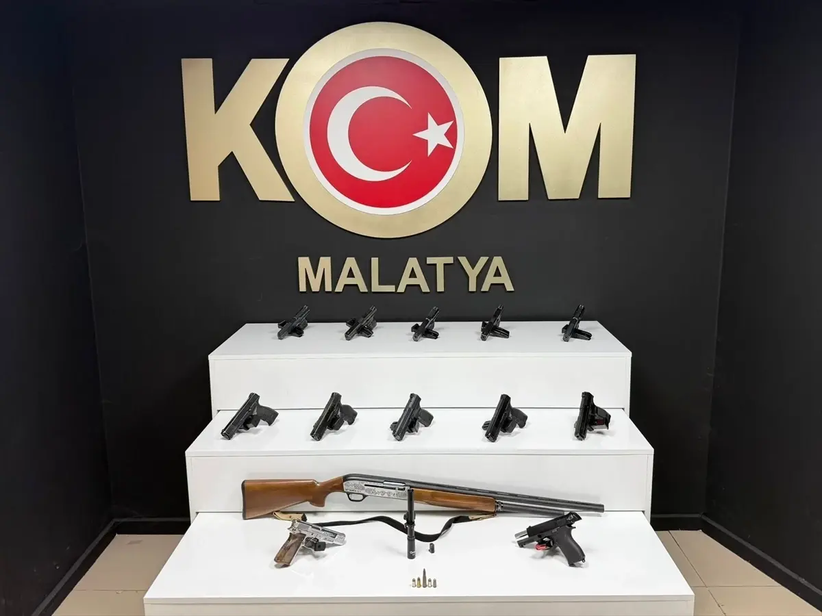 Malatya'da 13 ruhsatsız silah ele geçirildi