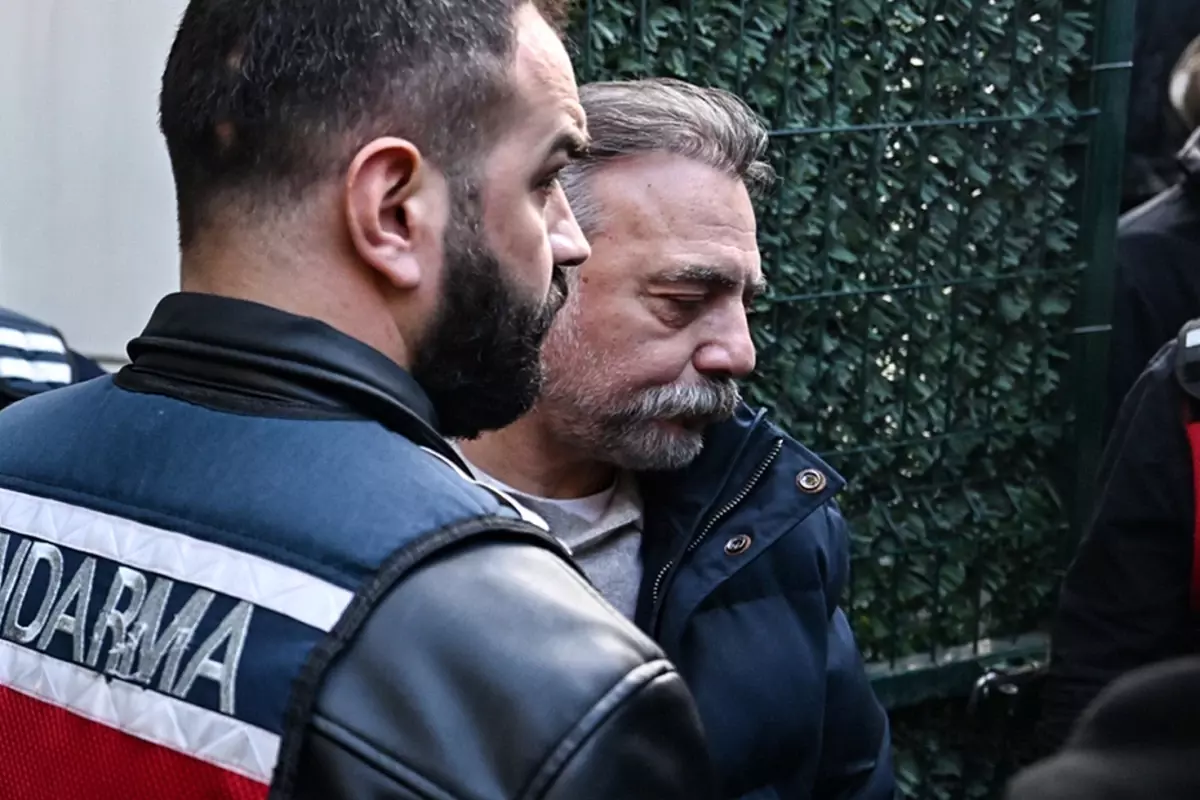 Oktay Kaynarca'nın da aralarında bulunduğu şüpheliler Adli Tıp'ta saç ve kan örneği verdi