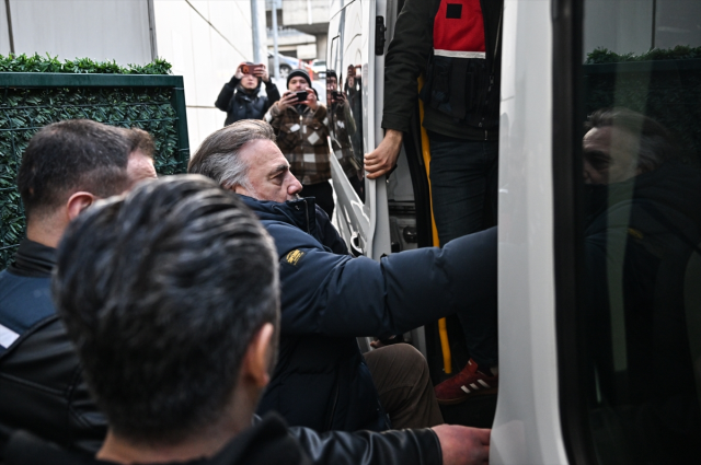 oktay kaynarca ve emel muftuoglu icin ev hapsi 19458689 4829 m