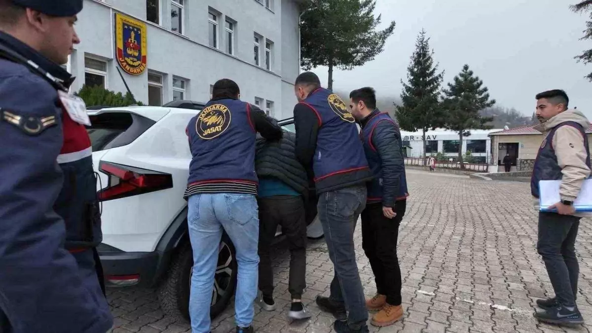 Ordu'da jandarma ekiplerinden denetimler: Aranan 54 şüpheli yakalandı
