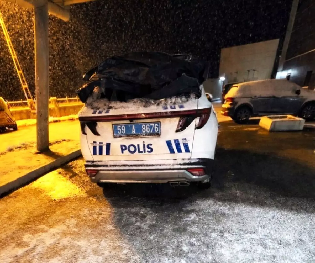 Tekirdağ'da baltalı saldırgan 3 araca zarar verdi