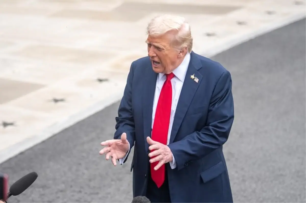 Trump, İran ile iş yapan ülkelere yüzde 25 gümrük vergisi getirdi