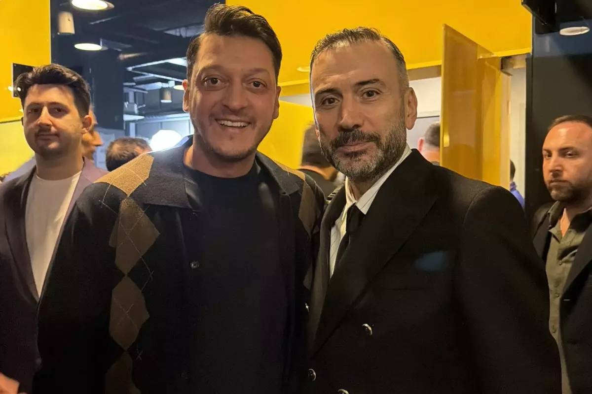 Uzun zamandır sessizdi! Mesut Özil'den Guendouzi ve Fenerbahçe hakkında dikkat çeken sözler