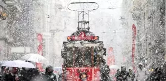 Valilik açıkladı! İstanbul'da kar yağışı etkisini sürdürmeye devam edecek