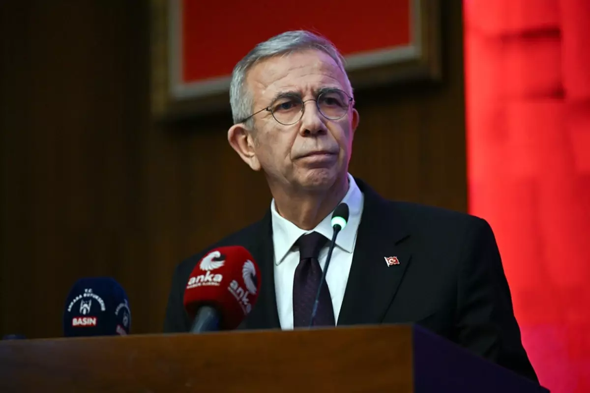 ABB'ye yönelik konser davasında tahliye edilen 3 sanık hakkında yakalama kararı