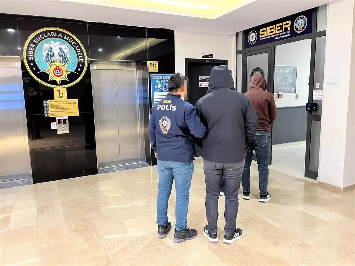Afyonkarahisar'da dolandırıcılık operasyonunda 2 şüpheli tutuklandı