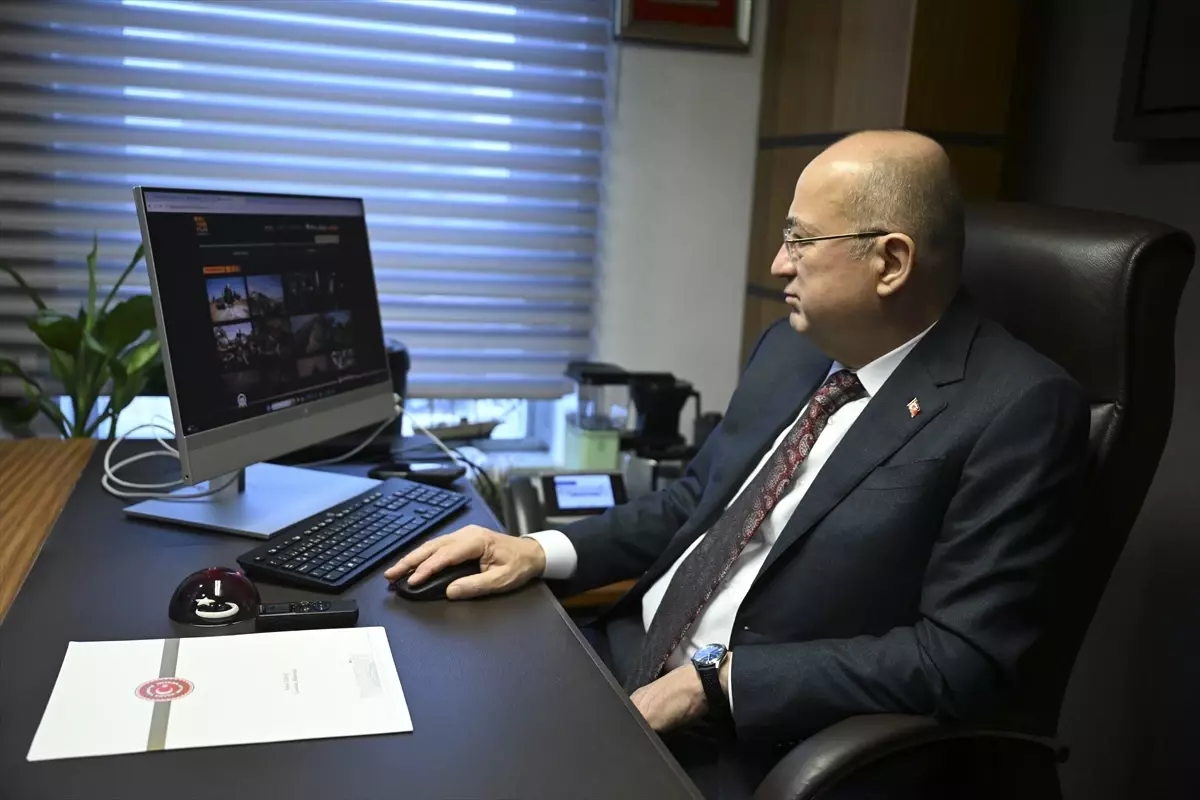 AK Parti'li Gider, AA'nın "Yılın Kareleri" oylamasına katıldı