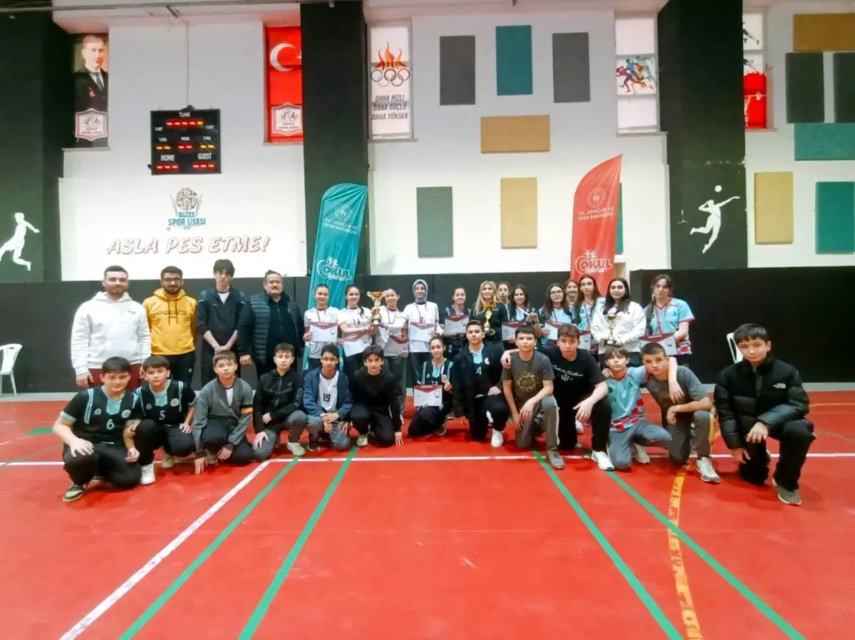 Badminton yıldızlar il birinciliği müsabakaları tamamlandı
