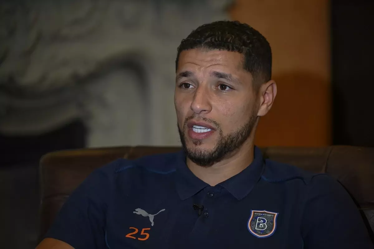 Başakşehir'in Faslı yıldızı Amine Harit'in takımıyla hedefleri büyük Açıklaması