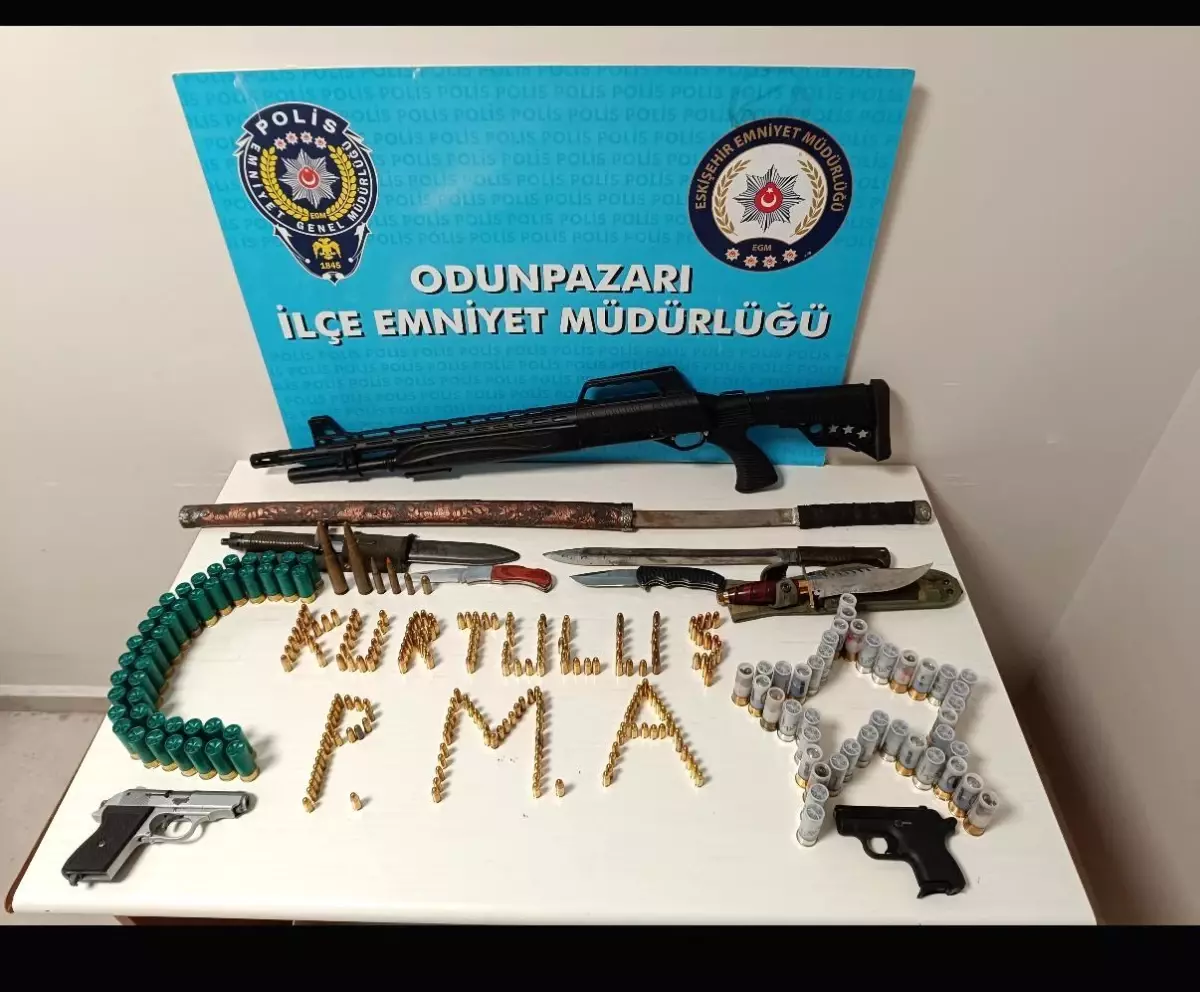 Bisikletle çarptığı vatandaşı tehdit eden şahsın tutuklandı