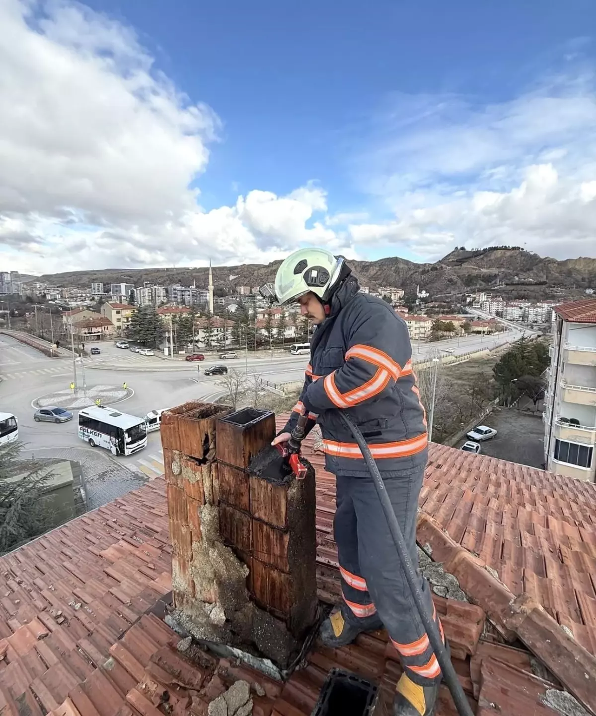 Çankırı'da korkutan baca yangını