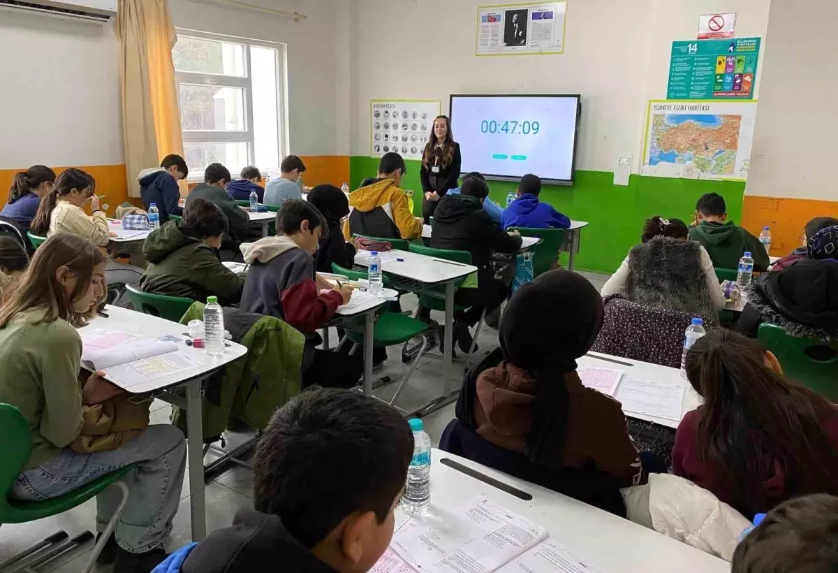 Doğa Koleji bursluluk sınavı Adıyaman'da yoğun ilgiyle gerçekleştirildi