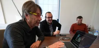 Göztepe'nin onursal başkanı Sepil, AA'nın 'Yılın Kareleri' oylamasına katıldı