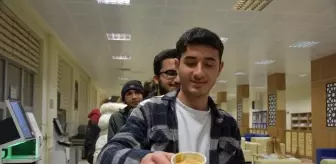 Gümüşhane'de üniversite öğrencilerine 'herle' ikram edildi