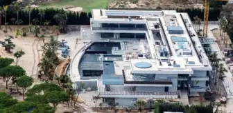 Muslukları altından! Dünyaca ünlü ismin taşınmayı düşündüğü malikane olay oldu