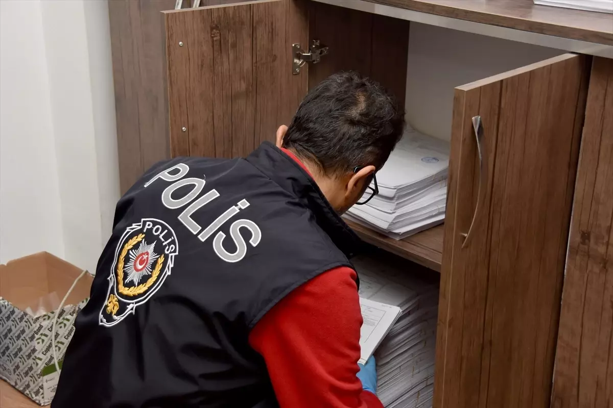 Nevşehir merkezli tefecilik operasyonunda 68 zanlı yakalandı