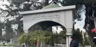 Sanatçı Safiye Ayla Targan, vefatının 28'inci yılında mezarı başında anıldı