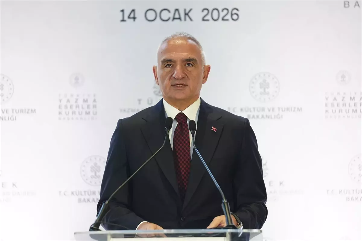 Osmanlı Hat Sanatının Zirvesi: Şevki Efendi'nin Mushaf-ı Şerif'i Gün Yüzüne Çıktı