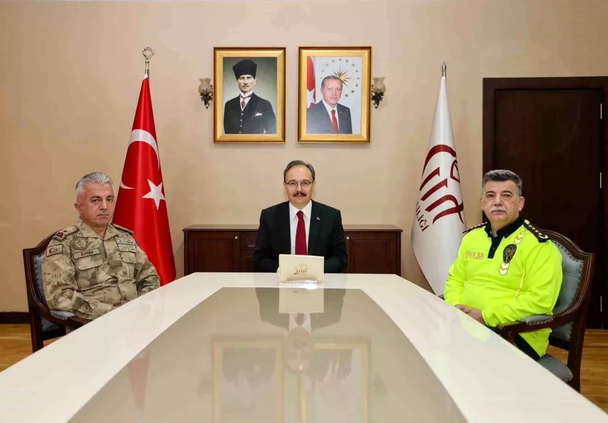 Siirt'te geçtiğimiz yıl meydana gelen asayiş olaylarının yüzde 99,9'u aydınlatıldı