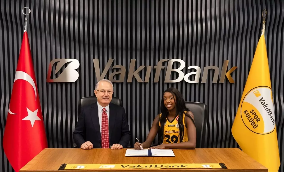 VakıfBank Kadın Voleybol Takımı, İtalyan pasör çaprazı Adhuoljok Malual'ı kadrosuna kattı