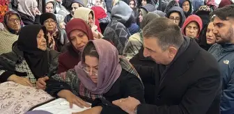 Zonguldak'ta nefes borusuna elma parçası kaçması sonucu ölen kadın defnedildi