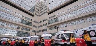 AK Parti Genel Sekreteri İnan, İzmir'de 45 ambulansın hizmete alınma töreninde konuştu Açıklaması