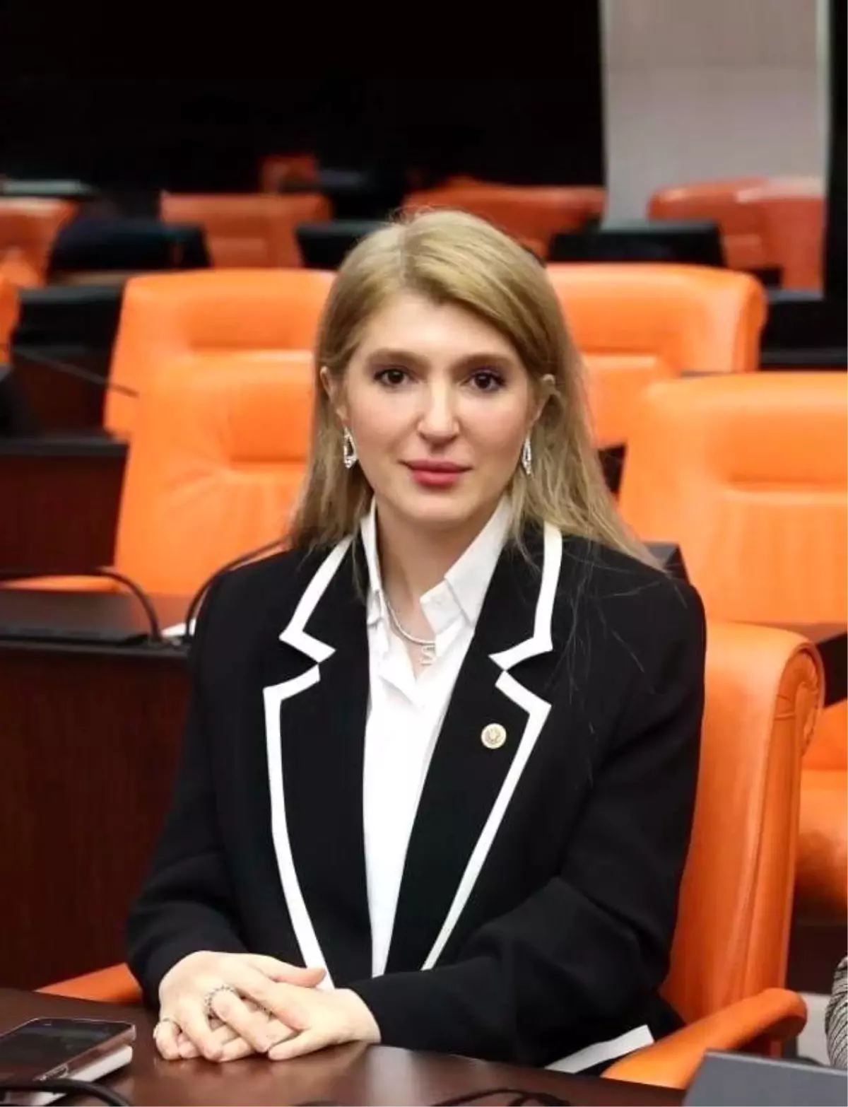 AK Parti Malatya Milletvekili İnanç Siraç Kara Ölmeztoprak'tan Miraç Kandili mesajı