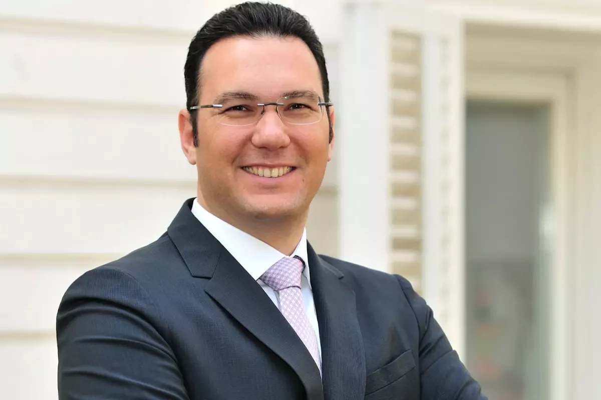 Aydın Doğan'ın damadı, Tavuk Dünyası ve Dürümle'deki hisselerinin yüzde 44'ünü sattı