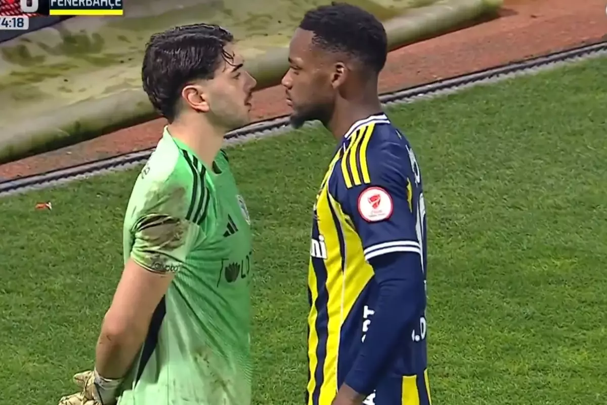 Bahisten ceza alan kaleci Fener maçına damga vurdu