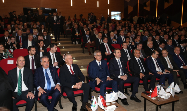 Bakan Bayraktar'dan Ayder Forumu'nda net mesaj: Enerjide dışa bağımlılığı bitireceğiz