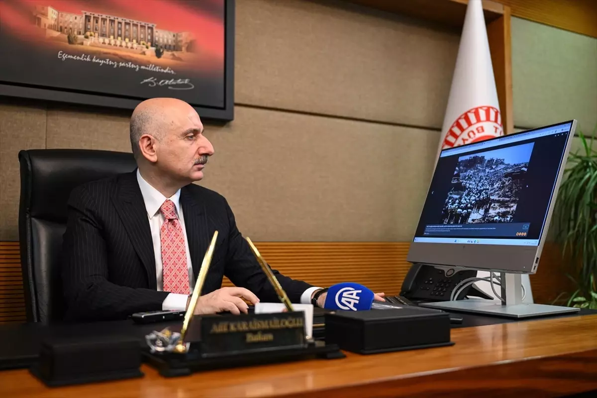 Bayındırlık, İmar, Ulaştırma ve Turizm Komisyonu Başkanı Karaismailoğlu, AA'nın "Yılın Kareleri" oylamasın...