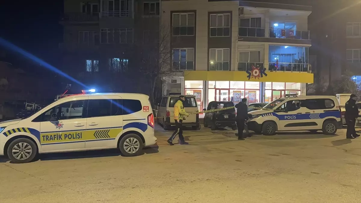 Burdur'da şüpheli çanta fünyeyle patlatıldı