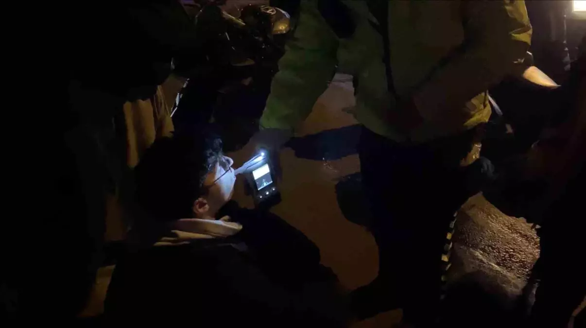 Bursa'da otomobil ile motosiklet çarpıştı: 2 yaralı